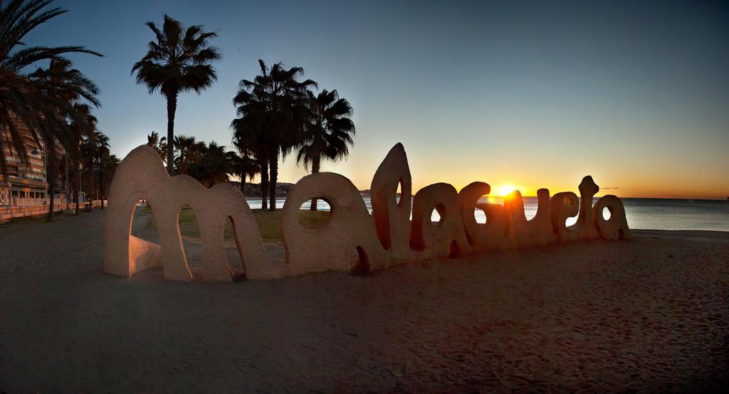Enjoy Apart Centro Y Playa Victoria Málaga Esterno foto
